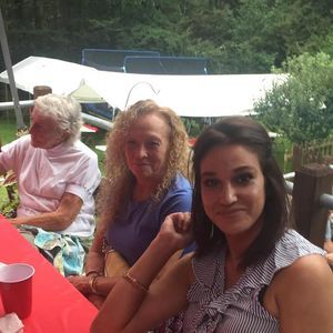 Meet your Posher, Debbie